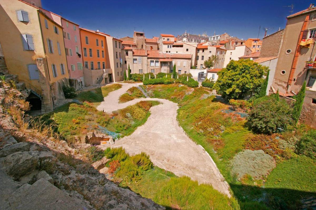 Le Colombier: 3-Star Meublé de Tourisme in Béziers Heart Apartment Exterior photo