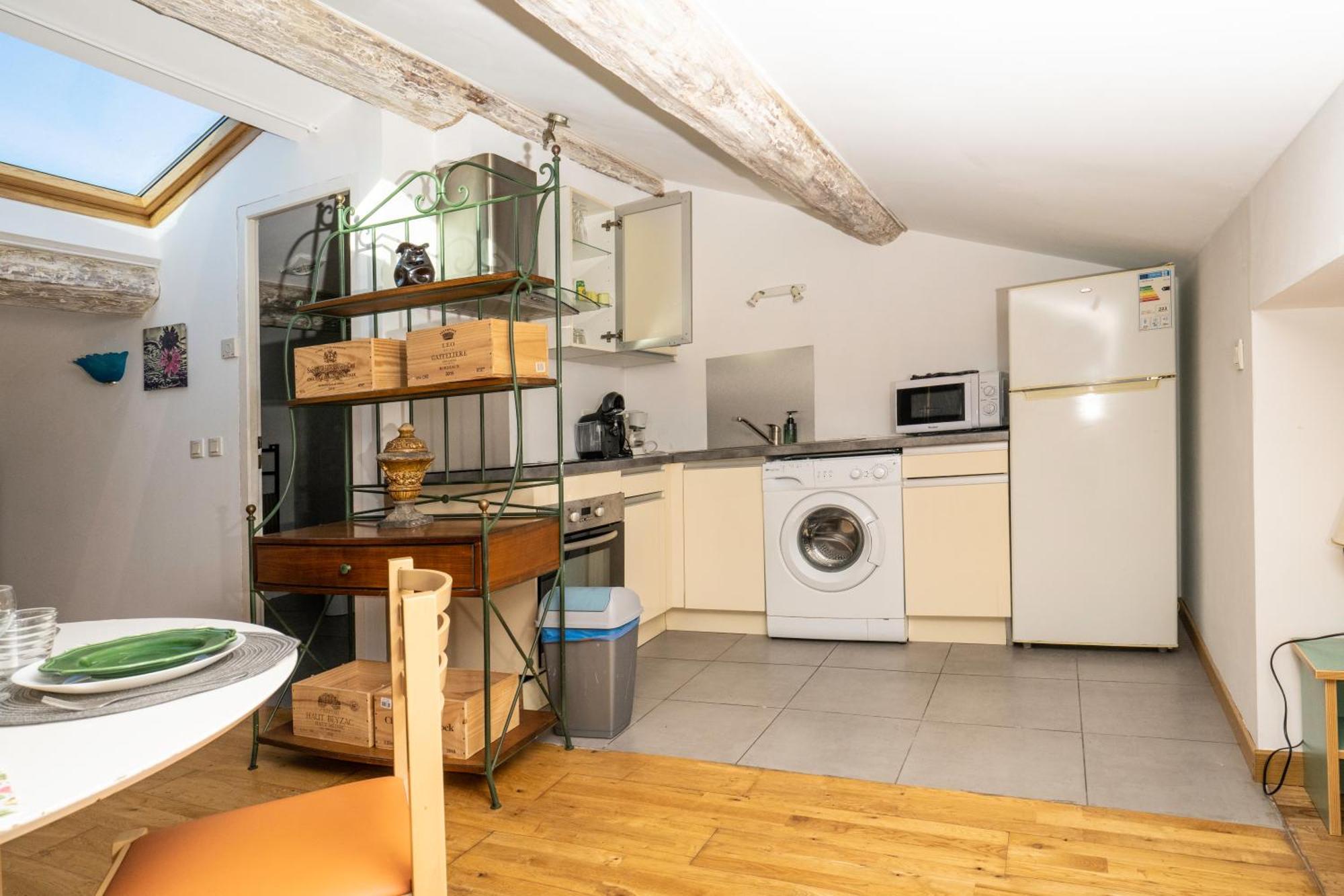 Le Colombier: 3-Star Meublé de Tourisme in Béziers Heart Apartment Exterior photo